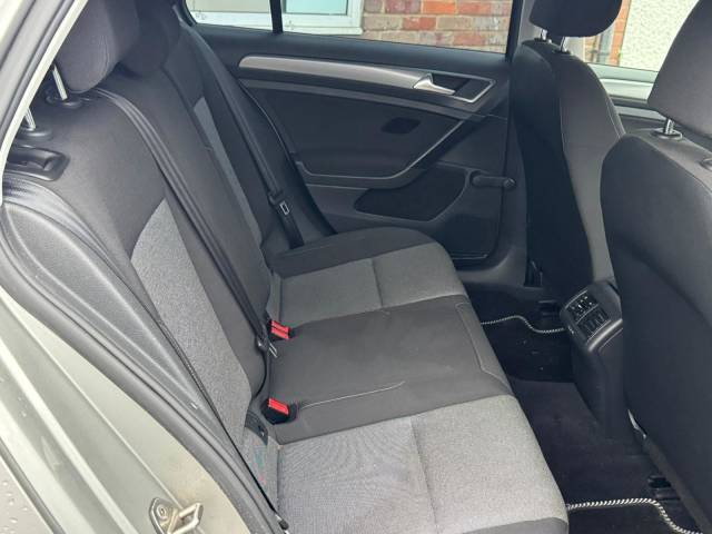 2014 Volkswagen Golf 1.2 TSI 105 S 5dr